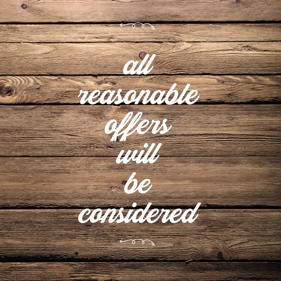 Meet your Posher, Amanda - Picture 3 of 3